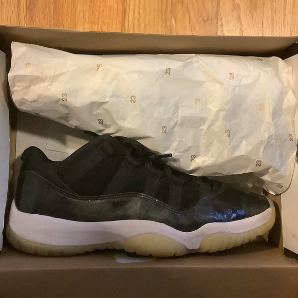 Nike Air Jordan 11 Retro Low Barons Mens Size 8.5 - Picture 3 of 9